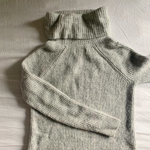 Hollister Heather Gray Knit Sweater S